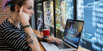 Forex vs Crypto Trading: What is Best in 2021