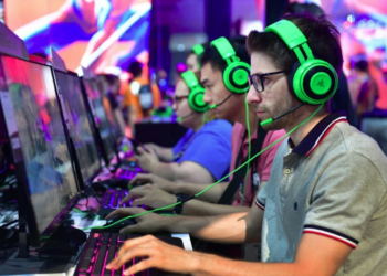 Start A Fantastic Gaming Carrier in Online Platform