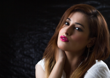 The pros and cons of getting into online modeling jobs just because you need money