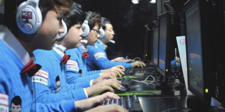 Journaling Through Korean Online Sports Game Journal