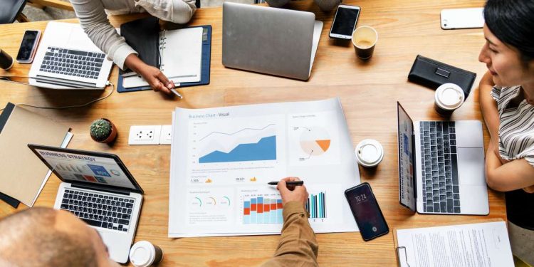 7 Features the Best Business Plan Writers Offer