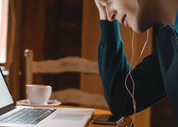 How to Spot Fake Online Business Reviews