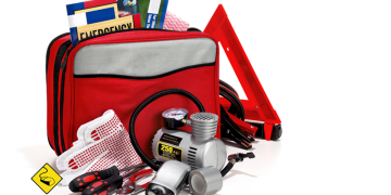 How To Build the Last Car Emergency Kit You’ll Ever Need