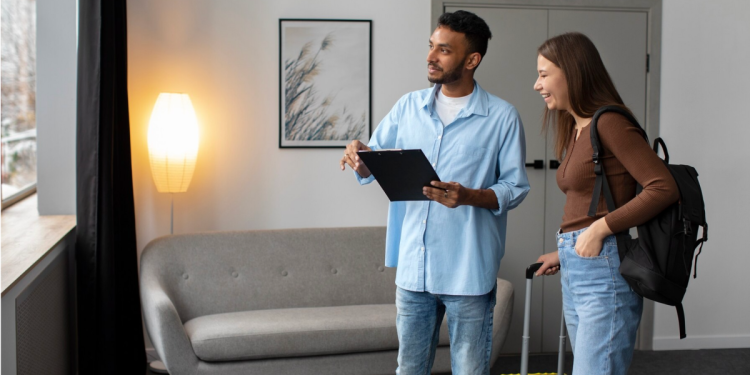 5 Tech Tips to Help You Find the Perfect Home