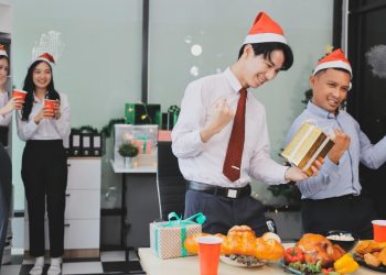 No More Boring Parties – 12 Interactive Games to Boost Christmas Cheer at Work