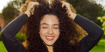 Bundle & Slay Styling Kinky Human Hair Extensions with This Season’s Top Trends